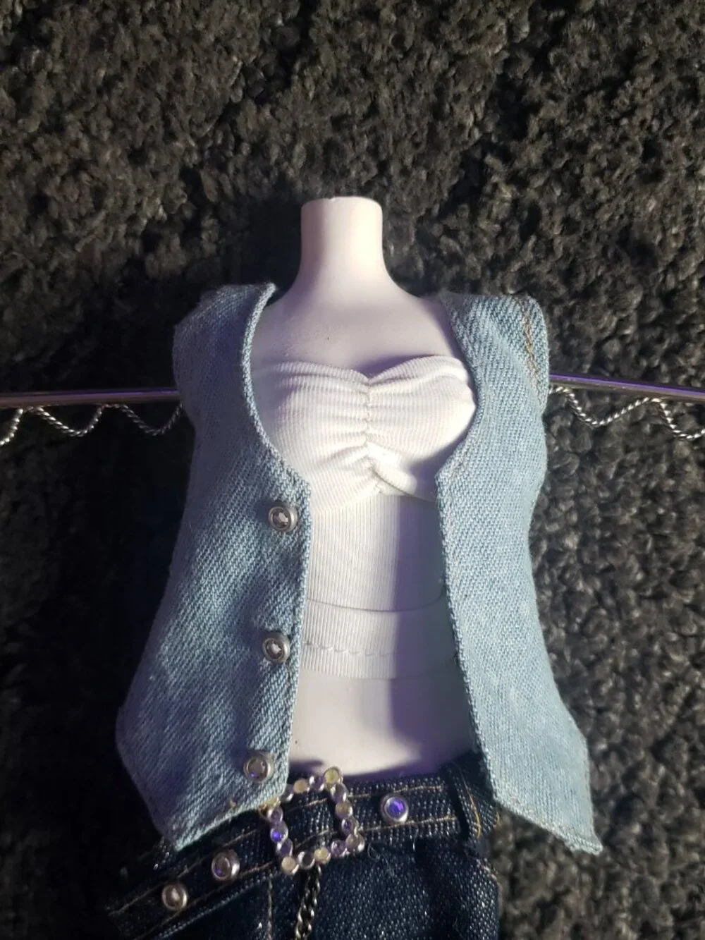S.S. Sarna Jewelry Holder Casual Outfit Denim Vest White Top Jeans 6236